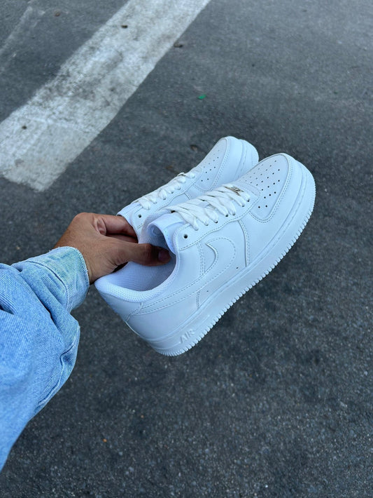 Nike Air Force 1 Luxo - White