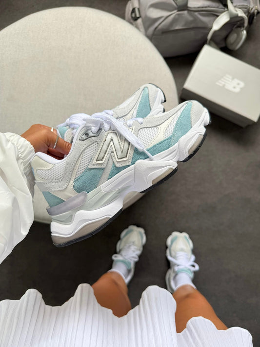 New Balance 9060 Couro - Azul