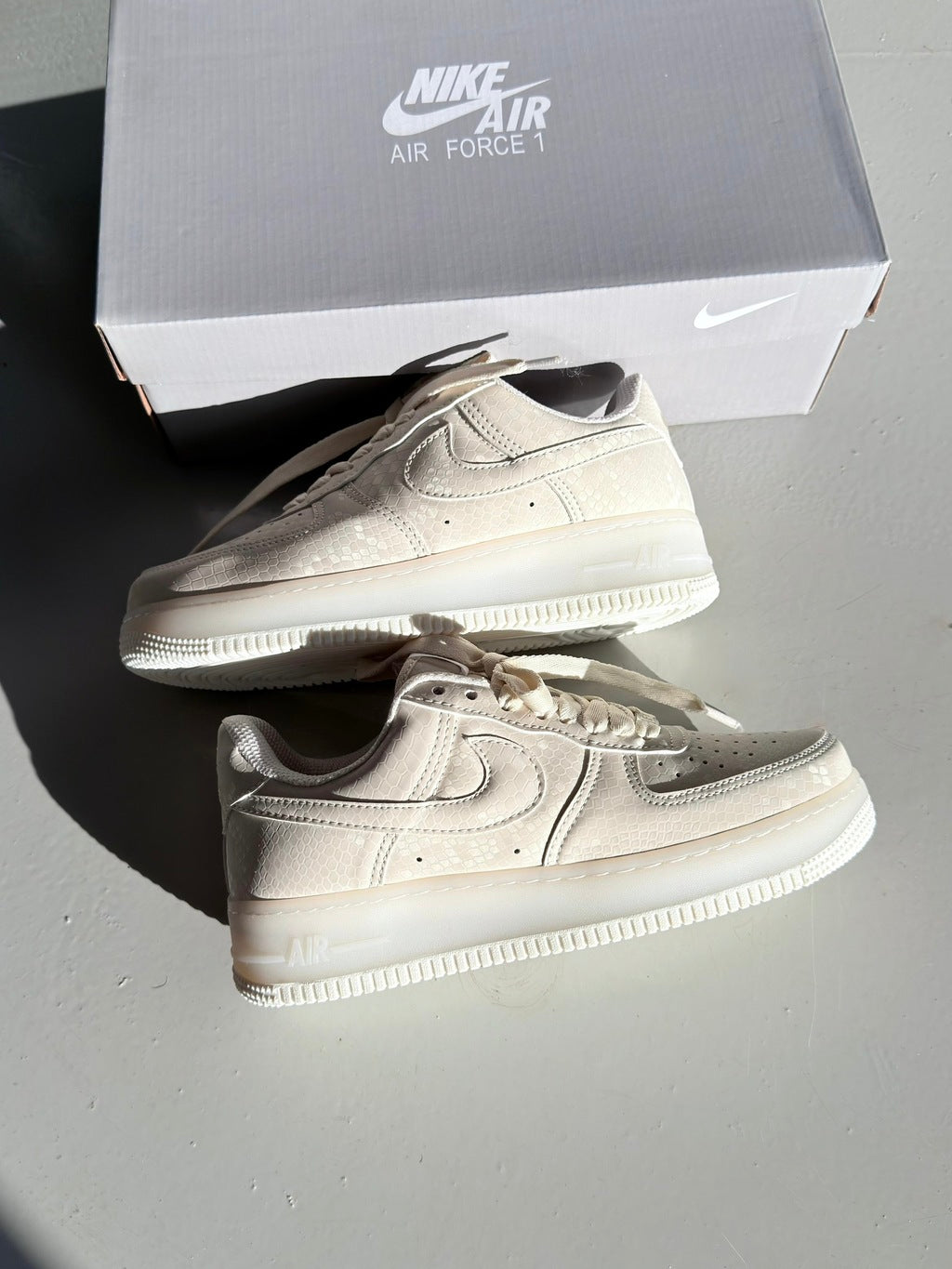 Nike Air Force 1 Luxo - White Snake