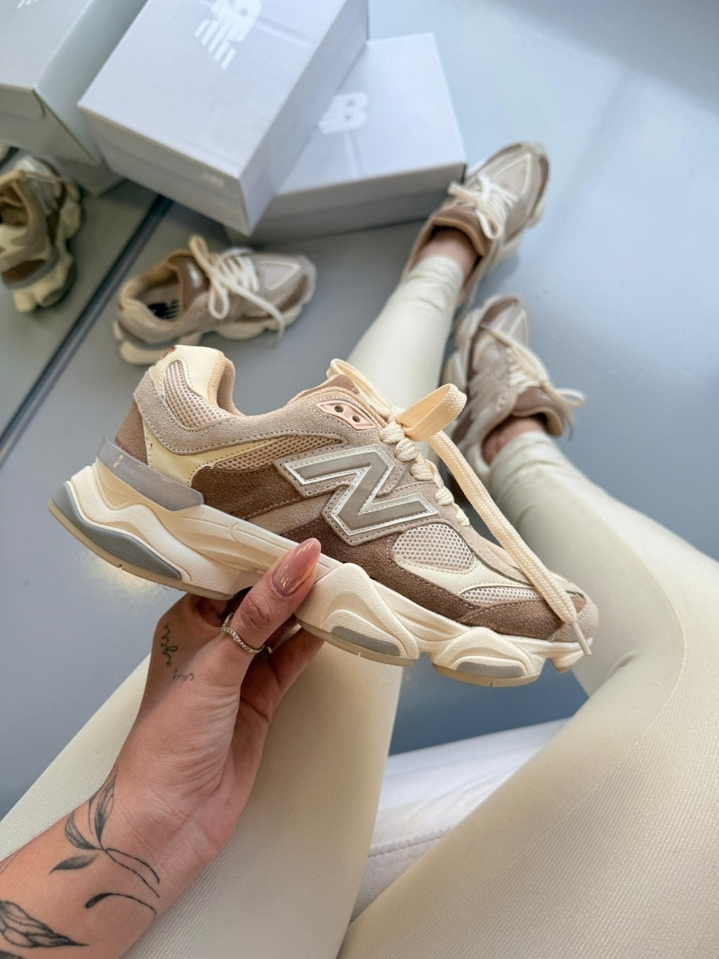 New Balance 9060 Couro - Caramelo