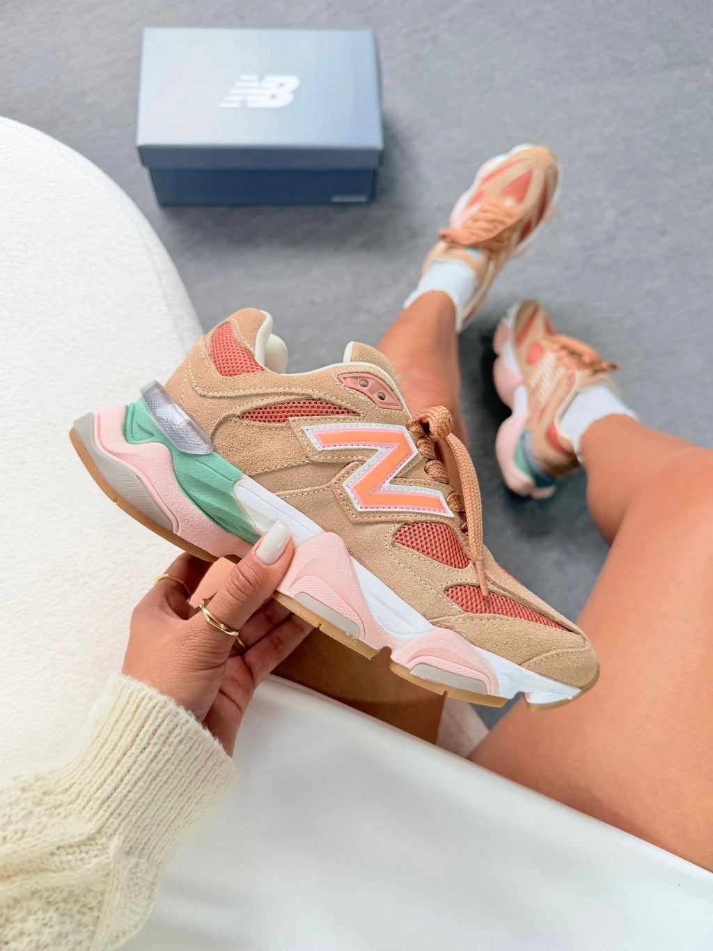 New Balance 9060 Couro - Salmão