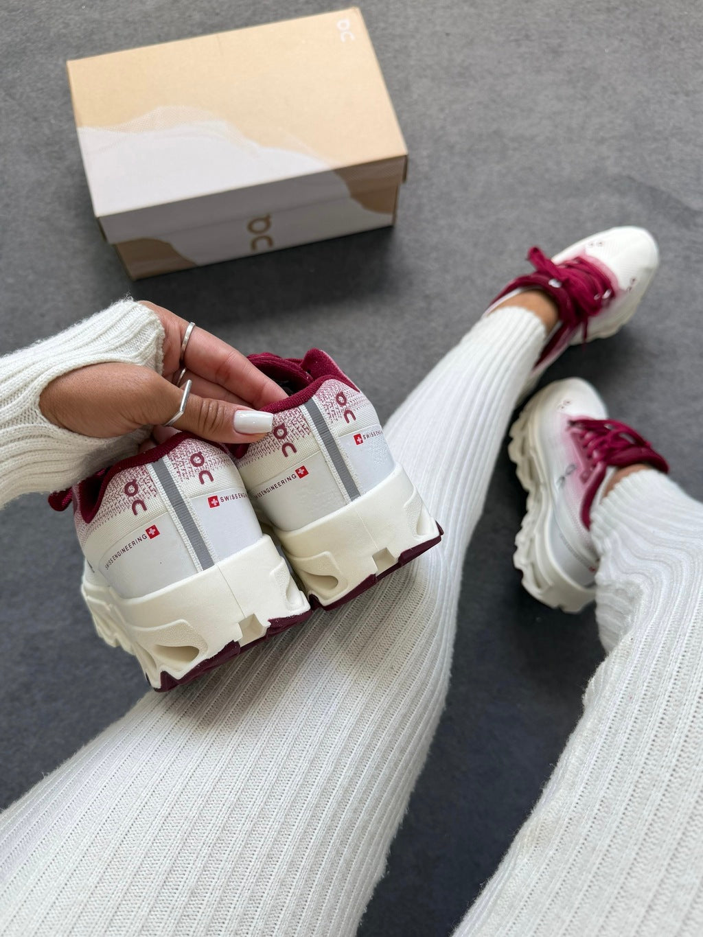 On Cloudtilt Degradê - Off Bordô