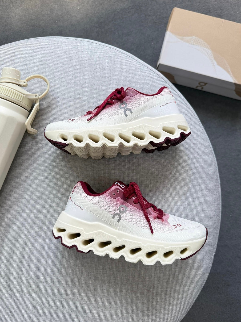 On Cloudtilt Degradê - Off Bordô