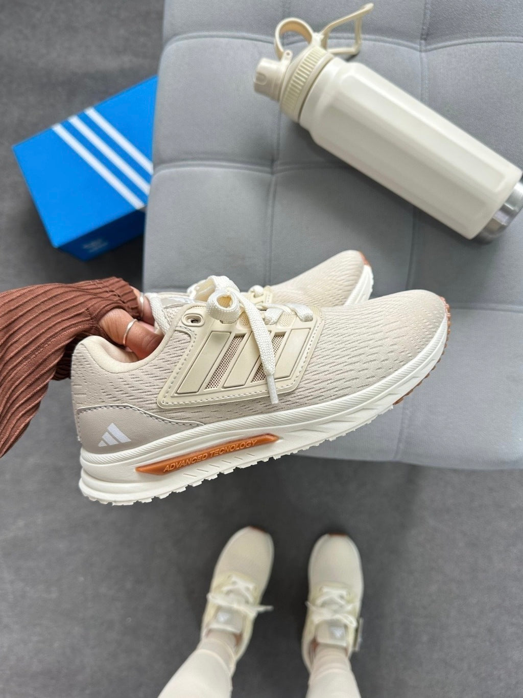 Adidas Advanced - Off