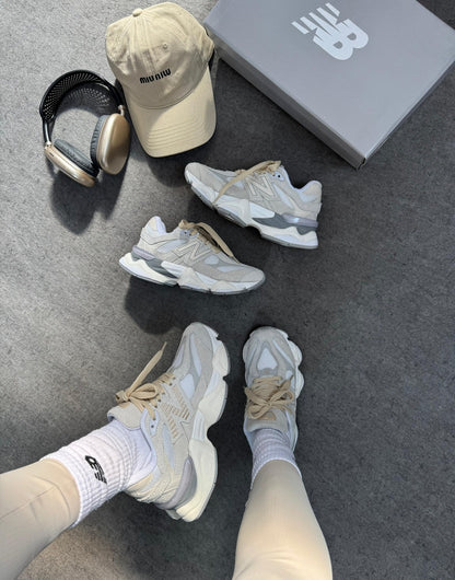 New Balance 9060 Couro - Bege