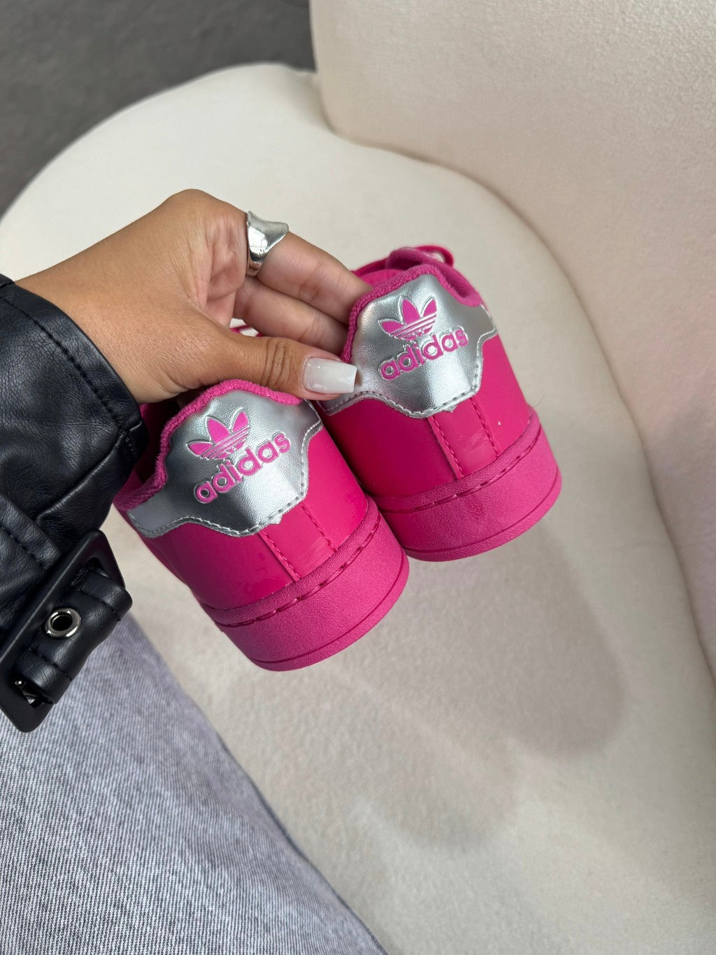 Adidas Super Star - Inspo Boca Rosa