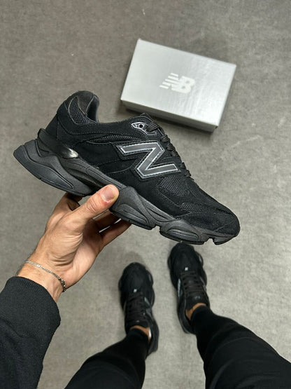 New Balance 9060 Couro - All Black