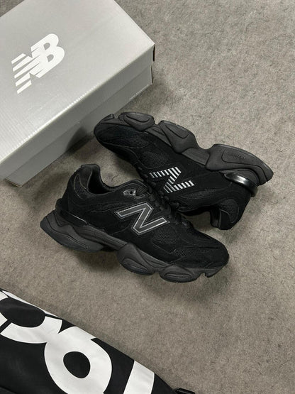New Balance 9060 Couro - All Black